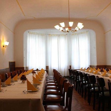 Hotel Diening Essen Bagian luar foto