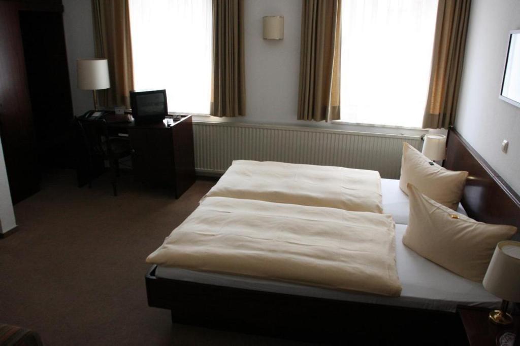 Hotel Diening Essen Ruang foto
