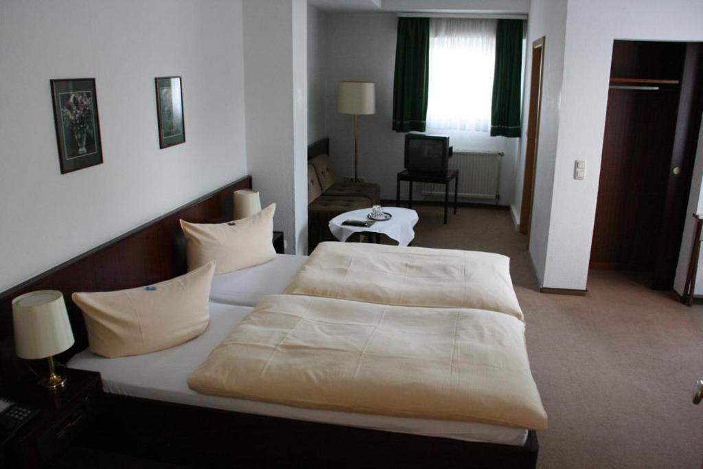 Hotel Diening Essen Ruang foto