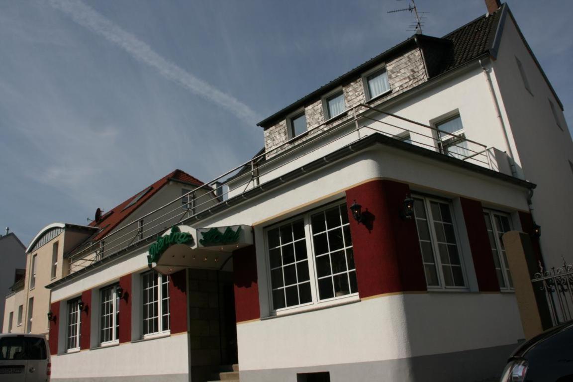 Hotel Diening Essen Bagian luar foto